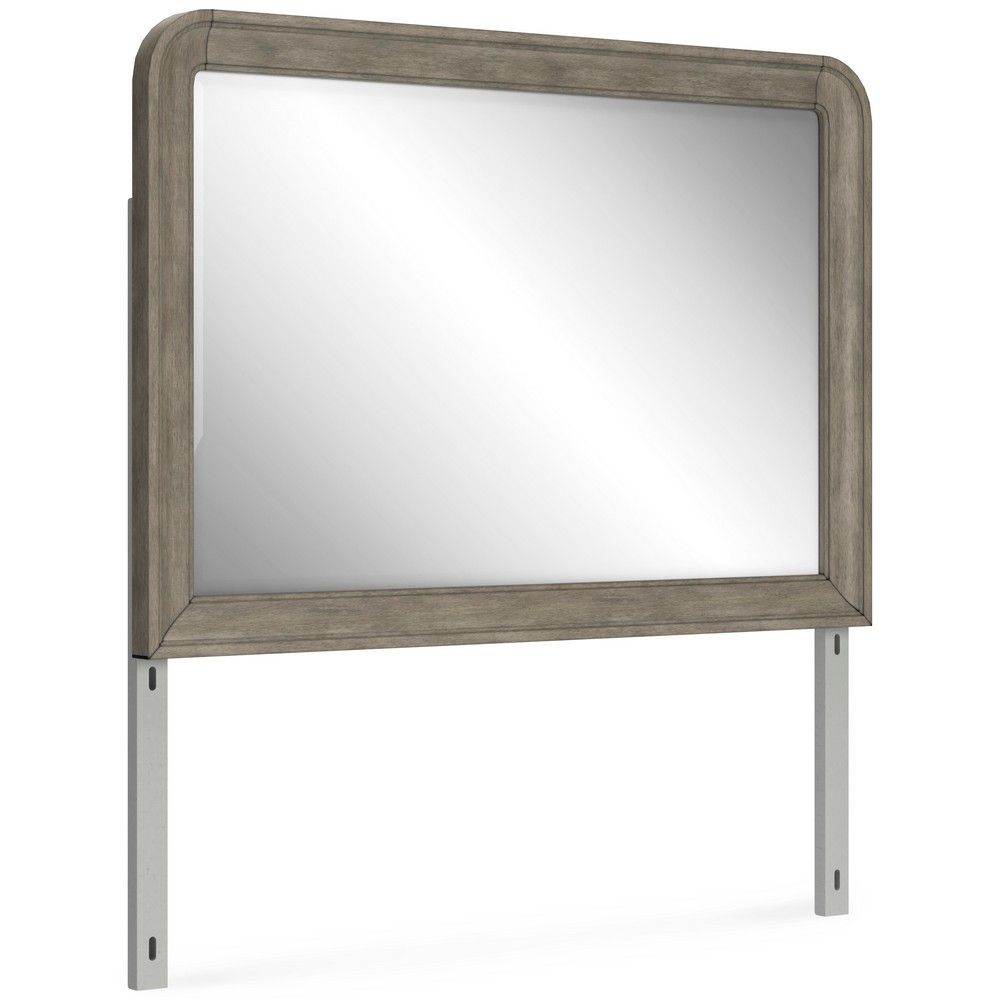 Picture of Lenore Mirror