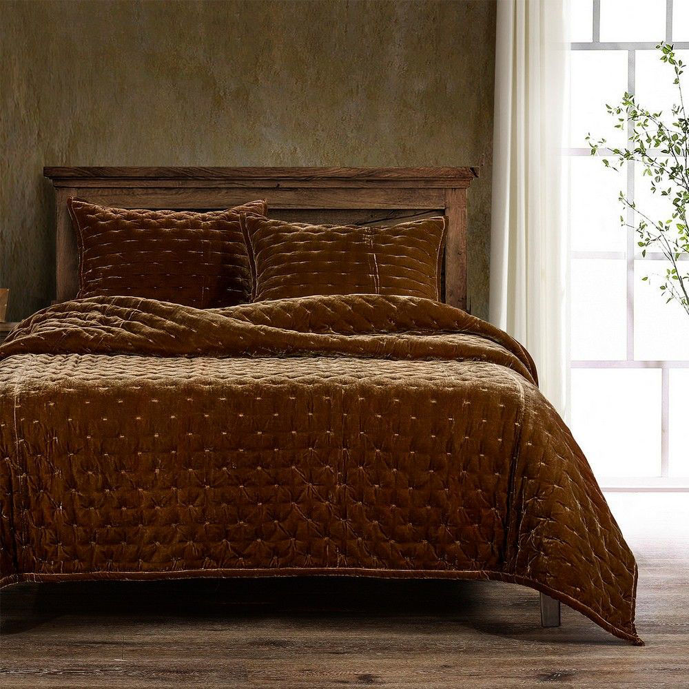 Picture of Stella Faux Silk Velvet Quilt - Copper Brown - Twin