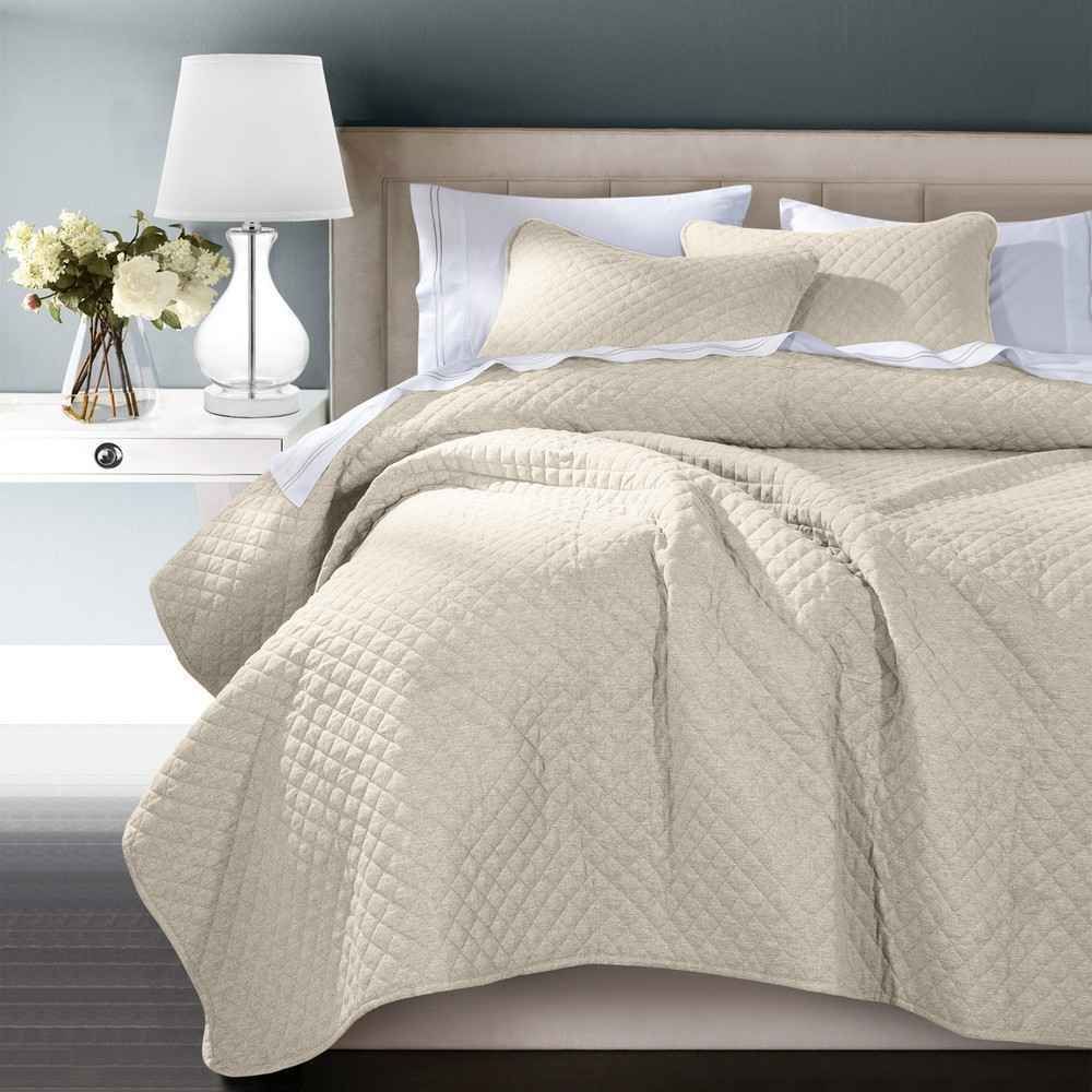Picture of xxAnna Coverlet - Tan