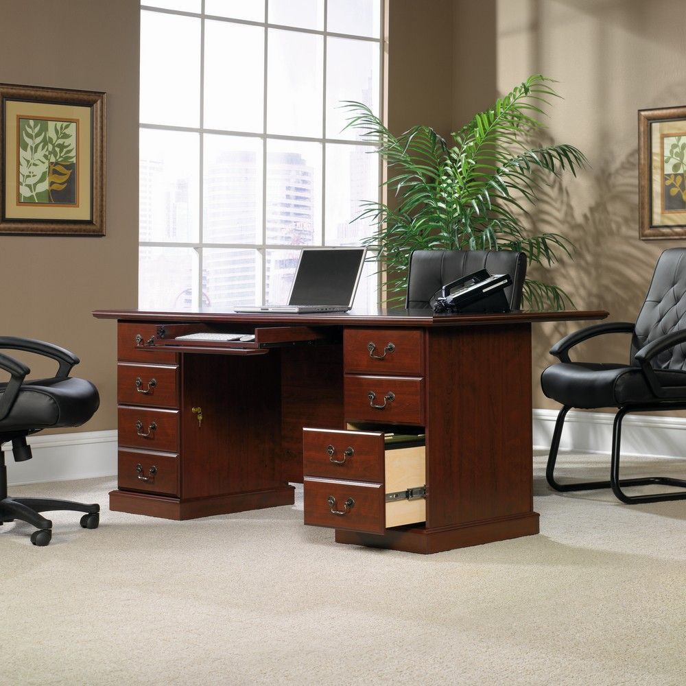 Picture of Heritage Hill Executive Desk - Classic Cherry